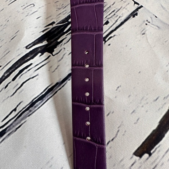 NIB SALVATORE FERRAGAMO PURPLE LEATHER 8 VS G DIAMOND MOTHER OF PEARL WATCH 32MM - Picture 7 of 16